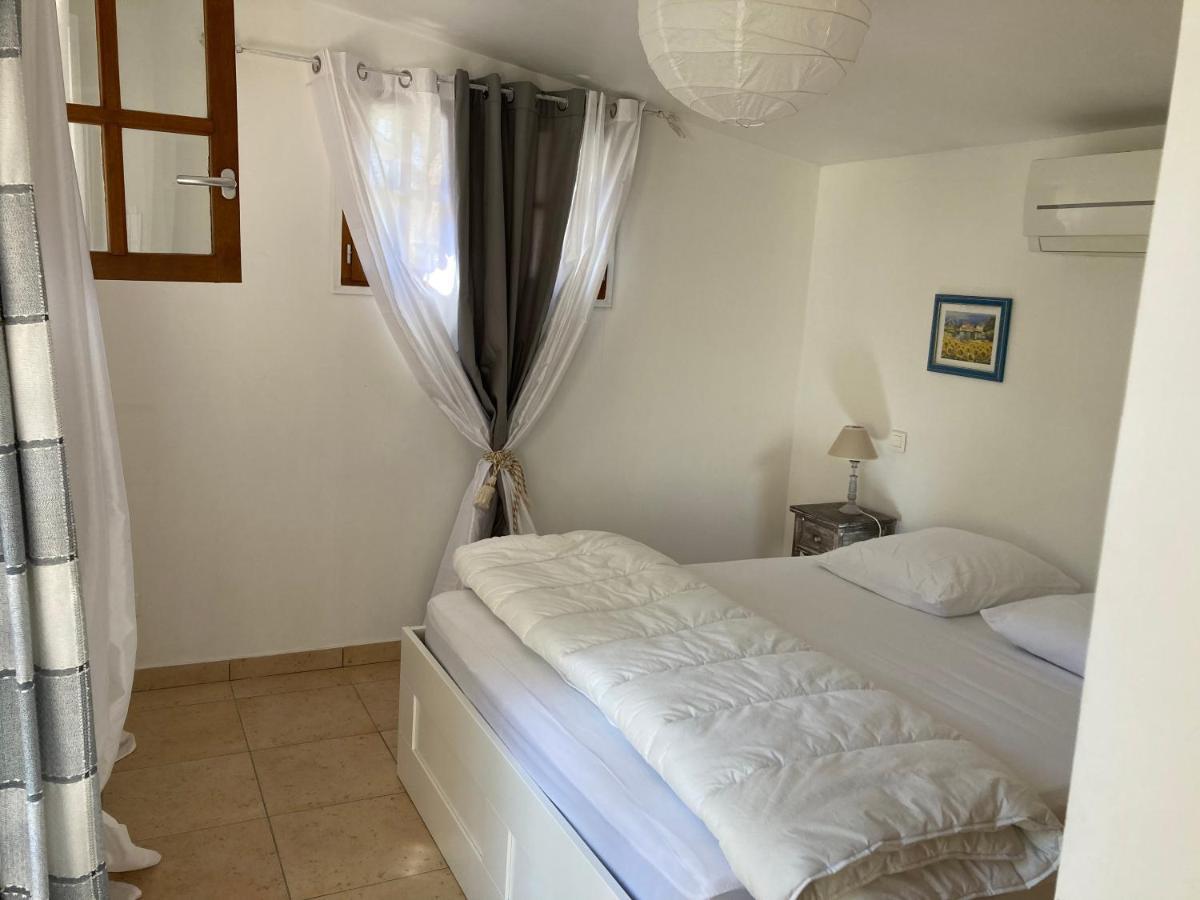 Gite Encore Un Soir Hyères Kültér fotó